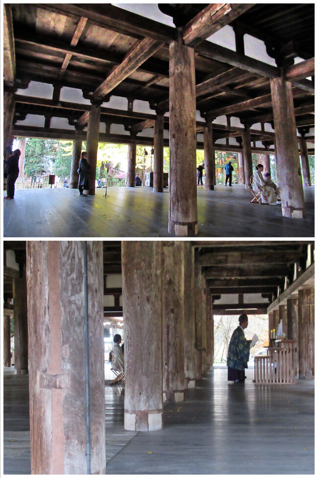 七五三の方がお詣りしています。