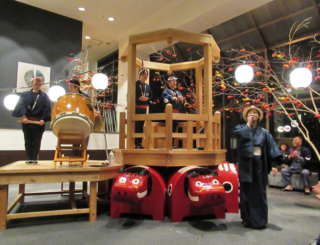 20：30からのアクティビティ『あいばせ！　踊らんしょ』は、当ホテルならではの盆踊り体験。<br />「あいばせ」は会津の方言で、 気軽に「さあ、行きましょう」の意味です・・・レッツ　ゴー！！