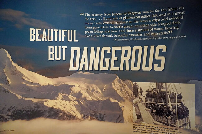 我々の航路と同じく当時の「ジュノー」から「スキャグウェイ」の航路はとても美しかったようです。しかしその美しさは危険との隣りあわせだったようです。