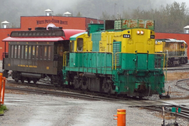 時間があったら機関車たちの写真を撮りたいところです。