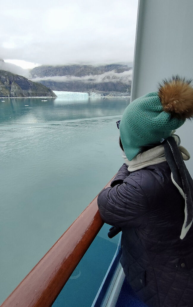 おばちゃん、やるときはやりますね。モンゴルで買ったニット帽にマフラー、5月にブライトンで買ったバブアーのキルティングジャンパー、いろいろプレゼントした甲斐がありました。