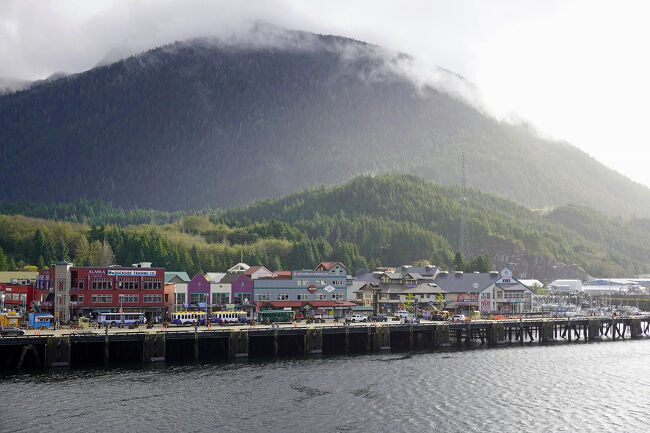 この辺りにコーラル・プリンセスが停泊するようです。グーグルマップで確認すると一番便利な場所のようです。スマホの画面と街並みを見比べておきます。