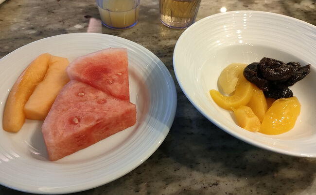 普段はあまり食べませんがクルーズ船に乗ると果物やシロップ漬けまで美味しく感じます。