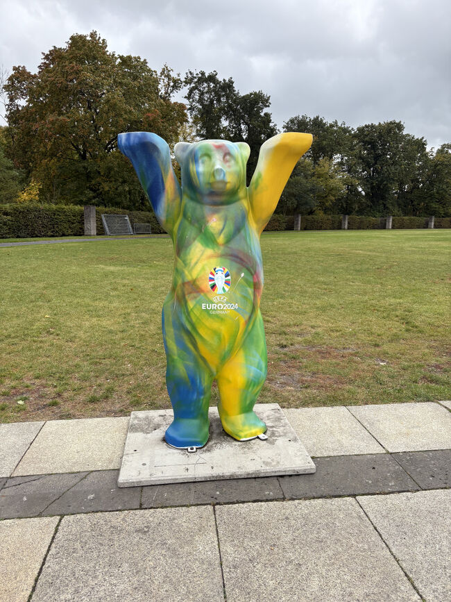 UEFA EURO2024の記念の熊です。そのほかの熊はチャンピオンズリーグ記念の熊などでした。