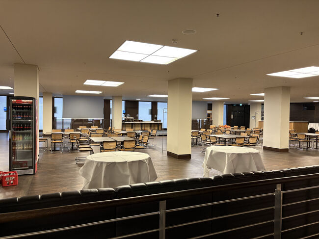 1階は普段は選手やスタッフが食事をする場所だそうです。