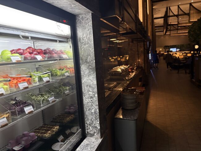 野菜、フルーツもあり、