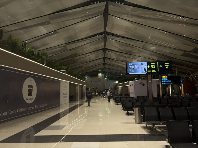 そろそろ突き当りだから、ここかなー、、