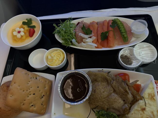 何度目かの朝食ですが、またいただきますー。