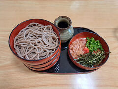 14：30
道の駅　たたらば壱番地
「レストランむらげ」にて出雲をそばいただきました！！
やっぱり出雲に来たら出雲そばだよね、ということでいただきまし。
感想は、つゆが甘ーーーーーーい！（笑）