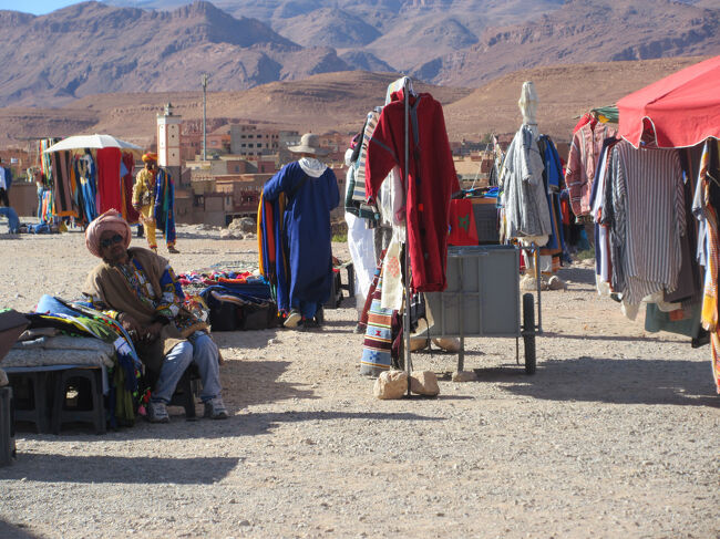 カスバとは要塞とか、砦といった意味です。この辺りには多く残っています。