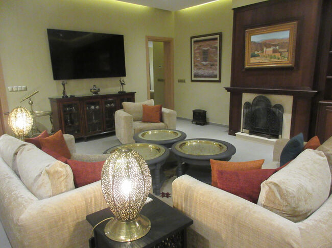 一泊いくらか聞いたけど忘れた。数字はすぐ忘れます。