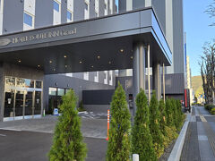 今日から2泊は福島駅前に今年オープンしたルートイングランデ福島駅東口に宿泊します、荷物は暗証番号設定で開閉できるロッカーがあり荷物を置いておきます

金曜土曜日宿泊でいつも宿泊するリッチモンドホテルは満室でした、たまには違うホテルも気分が変わって良いですねｗ
リッチモンドホテルはチェックイン14時アウト12時
ルートインホテルは　チェックイン15時アウト10時でリッチモンドホテルは最大3時間長く滞在できます