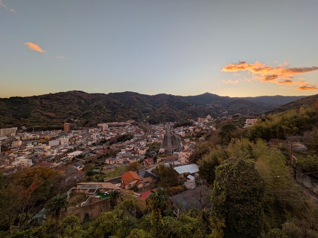 眺望山荘というだけあり、眺めよい<br />新幹線がトンネルから出たり入ったりするのが見えて鉄オタさんも多いらしい