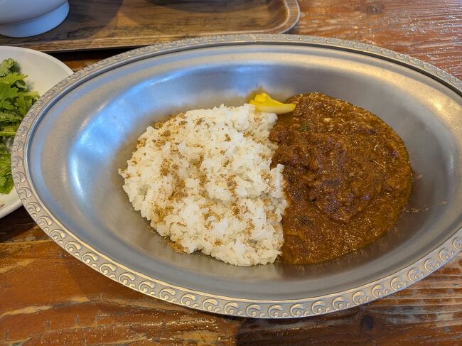 カレーも有名らしく頼んでみたが、<br />正直カレーのほうが美味しかった！<br /><br />帰りに、同じく有名なブレッド＆サーカスというパン屋さんでハードパンをしこたま買い込み、湯河原の旅もこれにて終了。<br />湯河原は、東京から近くのんびりしてご飯も美味しく、また来たい場所でした～