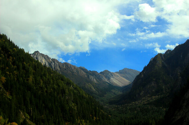 ★秋の九寨溝絶景紀行（６）～松藩県：岷山山脈<br />