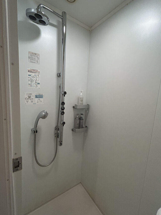 シャワーもいろいろ機能がありました。