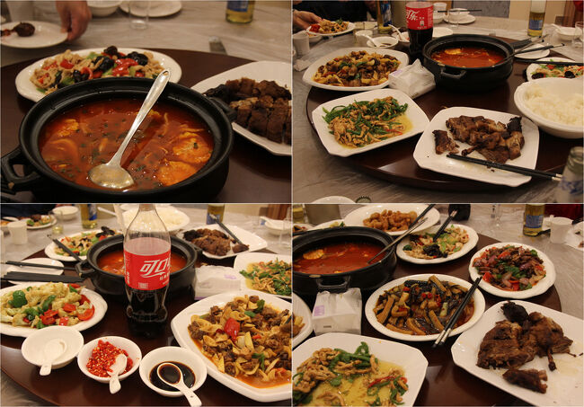 ★秋の九寨溝絶景紀行（６）～蕃坊絲路ホテル：夕食<br /><br />この蕃坊絲路ホテルは構造が複雑で、<br />夕食は一度外に出て隣り棟のレストランで中華バイキングでした。<br />今晩も四川料理ですが、美味しくいただきました(^^♪。<br /><br /><br />これで★中国・四川省～秋の黄龍：九寨溝：四姑娘山の絶景紀行<br />（九塞溝編６）＋松藩古城はお仕舞です。<br />いつも最後までご覧下さりありがとうございます。<br /><br /><br />明日は同じ四川省ですが四姑娘山のある<br />四川省アバ・チベット族チャン族自治州へまる一日かけて移動です。<br />ではまた。　　j-ryu