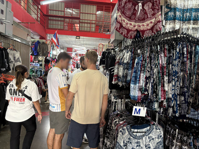 タイパンツ（ロング）を60バーツ（300円）で購入しました。