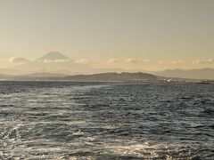 烏帽子岩を右に見ながらの富士山☆