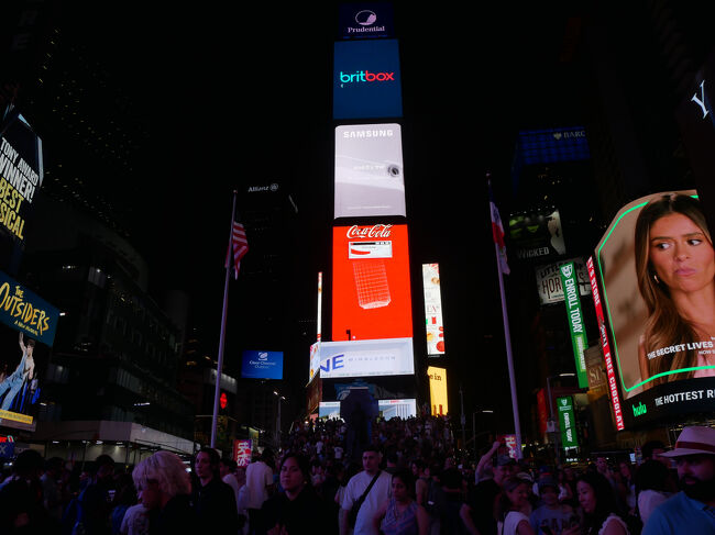 ニューヨークといえば紹介される景色が目の前に。<br />最近の旅行マイナーな所が多かったから久々におのぼりさん気分。