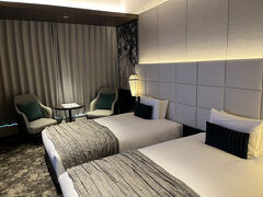 札幌での宿泊は、ソラリアホテル。
以前、泊まったことがあり、築浅で機能的な部屋、朝食が美味しい、アクセス面で満足度が高かったことから選びました。