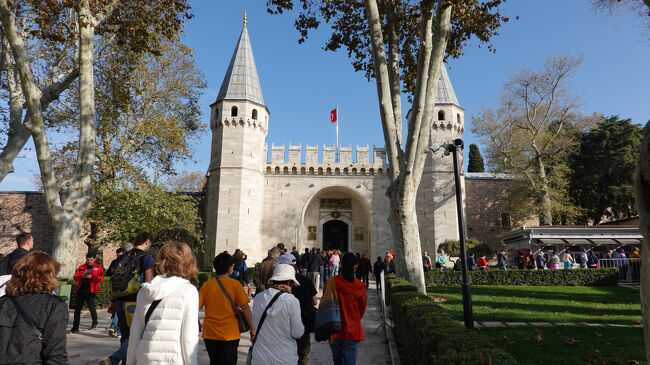 入り口はすぐそこに<br />