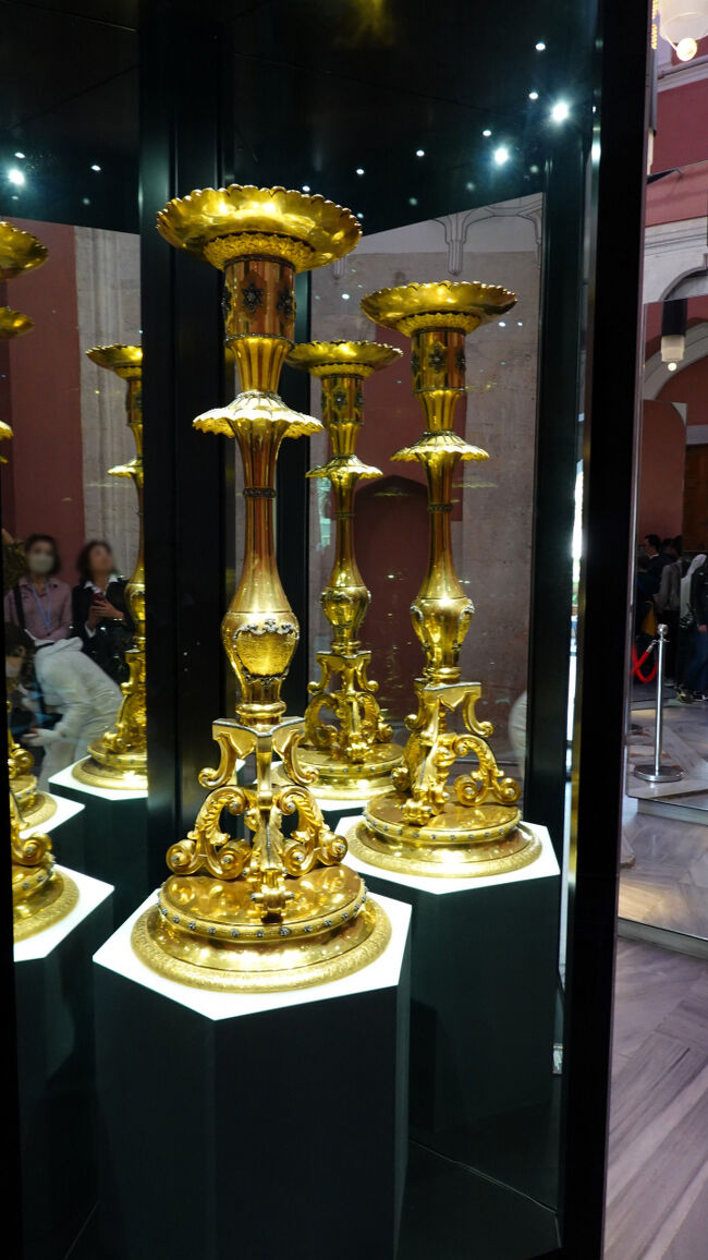 (…何だろう？！)<br />