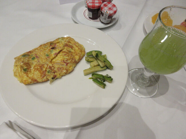 全部入れオムレツ。