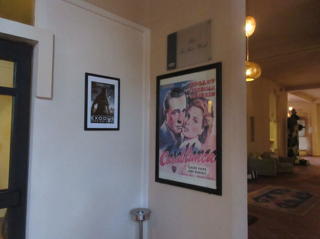 こんなポスターも。