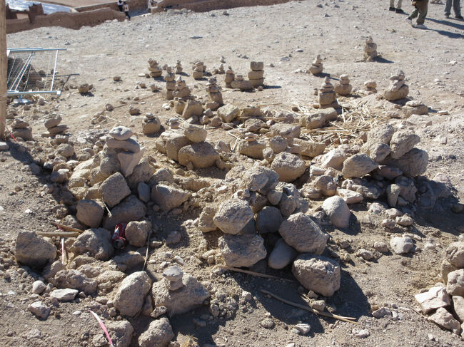 石ころ積むのって世界共通なの?私と夫も記念に石を積んで、しっかりマーキングしときました。