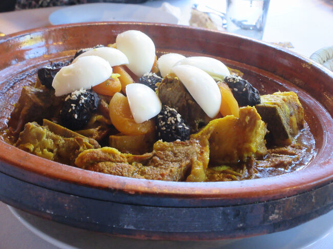 ビーフのタジンです。骨付きのやつ!