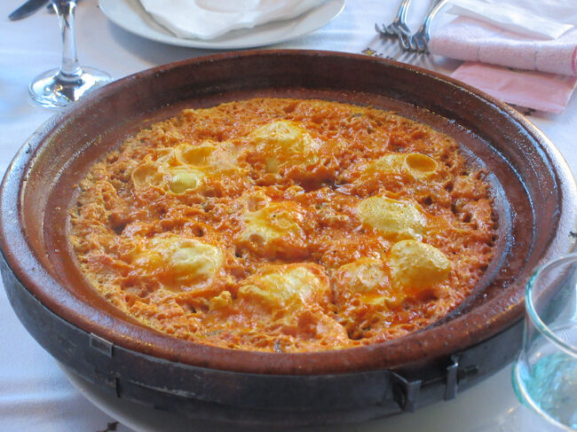 玉子とトマトソースのタジンと。