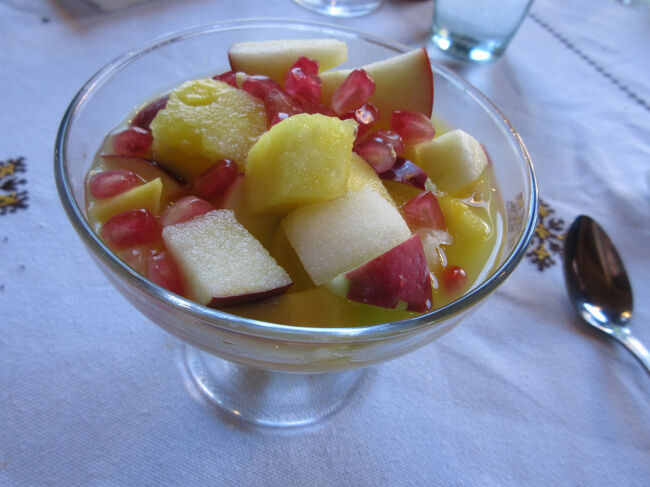 デザートはフルーツミックス。全部おいしかった。