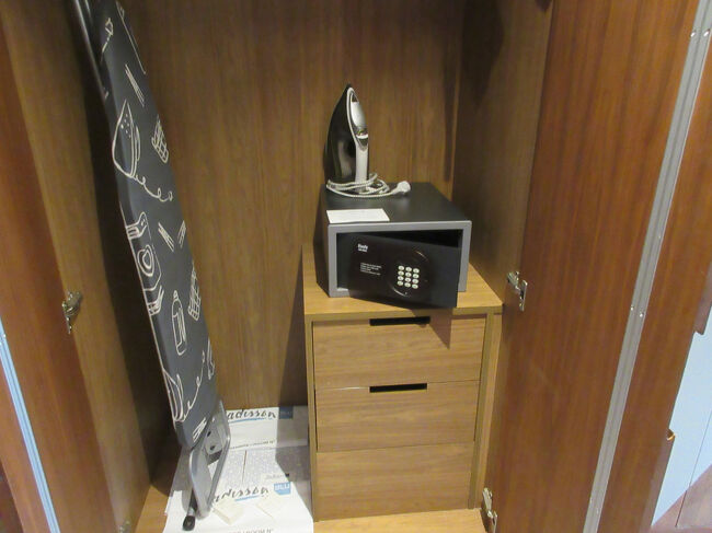 クローゼット。