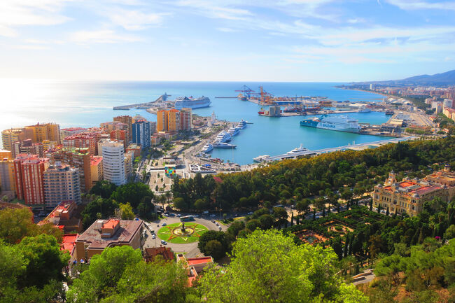 埋め立てなんでしょうが、、、港の形がお気に入り。