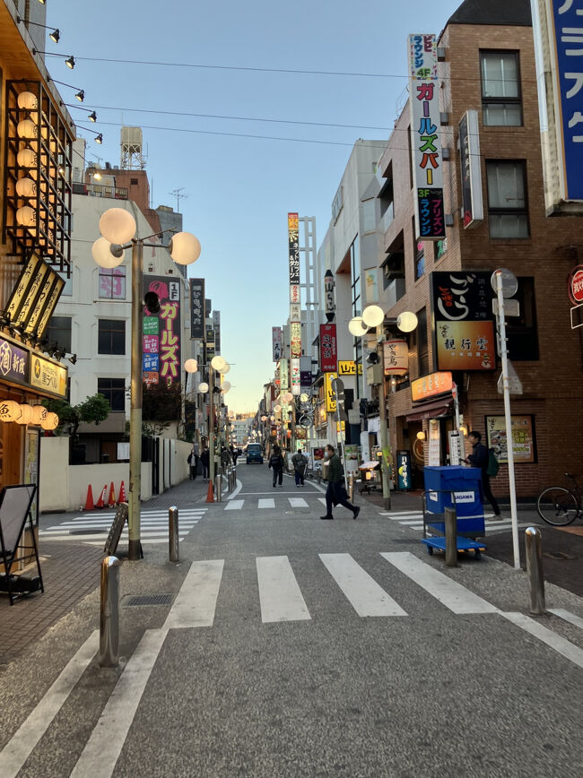 川崎駅から銀柳街の方へ<br />名前かっこよ