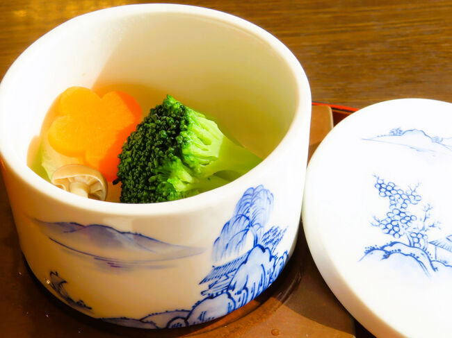 温野菜は醤油をかけて