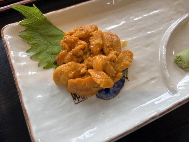 ウニは千円分でも意外と量があり、トロける美味しさでした。<br />この後、函館海鮮市場さんへ行きました。