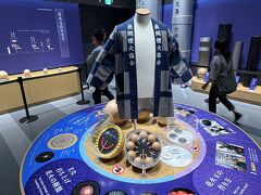 8月9日　
船は新潟港22:30出港のらいらっくなので余裕を持って自宅を昼頃に出発し関越道をゆるゆると走る。それでも早く着きすぎるので途中道の駅ながおか花火館に寄って長岡花火ミュージアムドームシアターで花火大会の映像を鑑賞（有料）。空襲被害者を追悼するということで始まった花火大会の歴史がわかる素晴らしい内容で次は本物を観たくなりました。