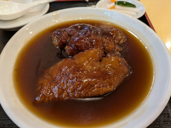 見た目と違い非常にあっさりしている。