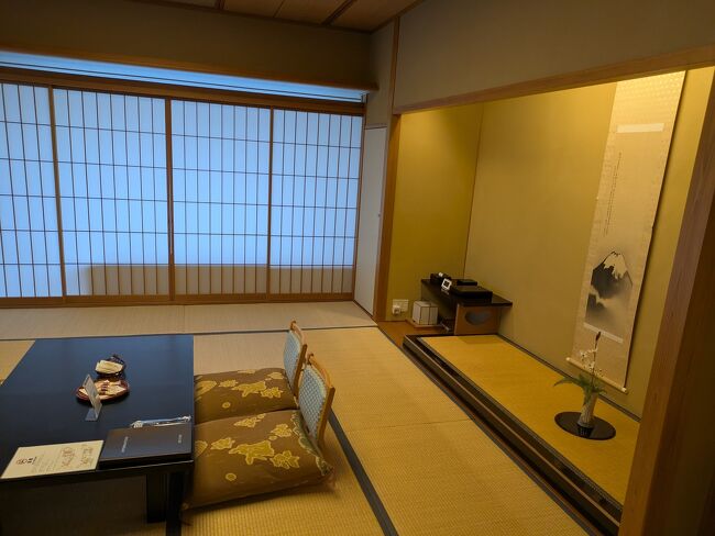 4人でも十分の広さのお部屋に