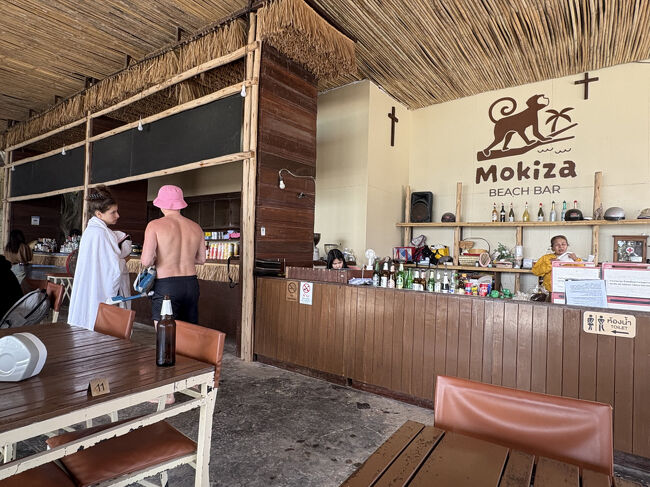 モキザ ビーチ バー<br />おしゃれなカクテルを飲みたいですが、飲酒運転になるのでここは我慢