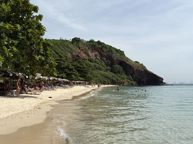 一人だとビーチですることがない。<br />だれかパートナーと一緒ならば、幸せな時間になるでしょう。<br />