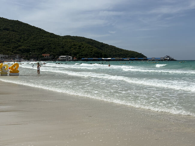 ここでボートが来るのを待ちます。