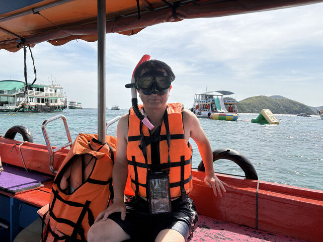 ここからシュノーケリングを始めます。<br />