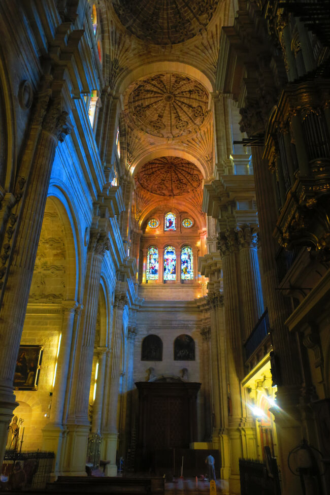 観光客も少なくて、じっくり見れます。特にこだわりがなければ無料の時間での見学だけでいいのではと思いました。<br />