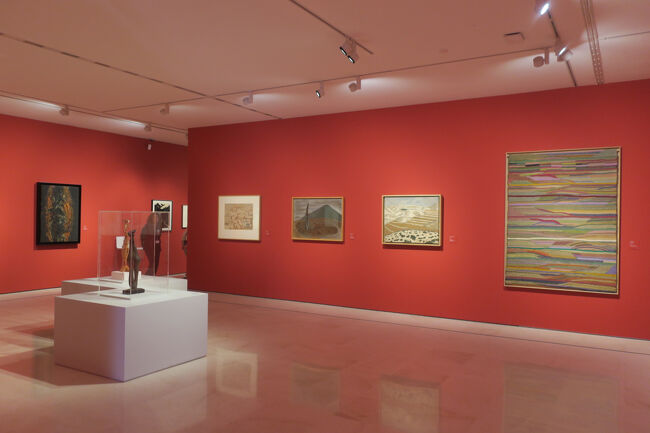 こちらは見学するエリアは4階分ありましたが、各階のざっとした感想は下記です。<br />・3階は、キュビスムっぽい絵で好きな感じの物はあった<br />・2階は、うーん、好きな感じはなし<br />・1階は、風景画であまり惹かれず…「これ写真みたい」というのが1個だけあった<br />・0階は、セビリアの風景とか今まで見てきた景色があったのは良かった