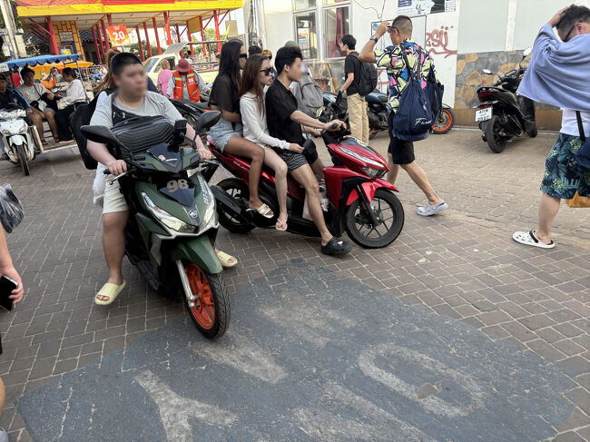 こちらは地元民かな