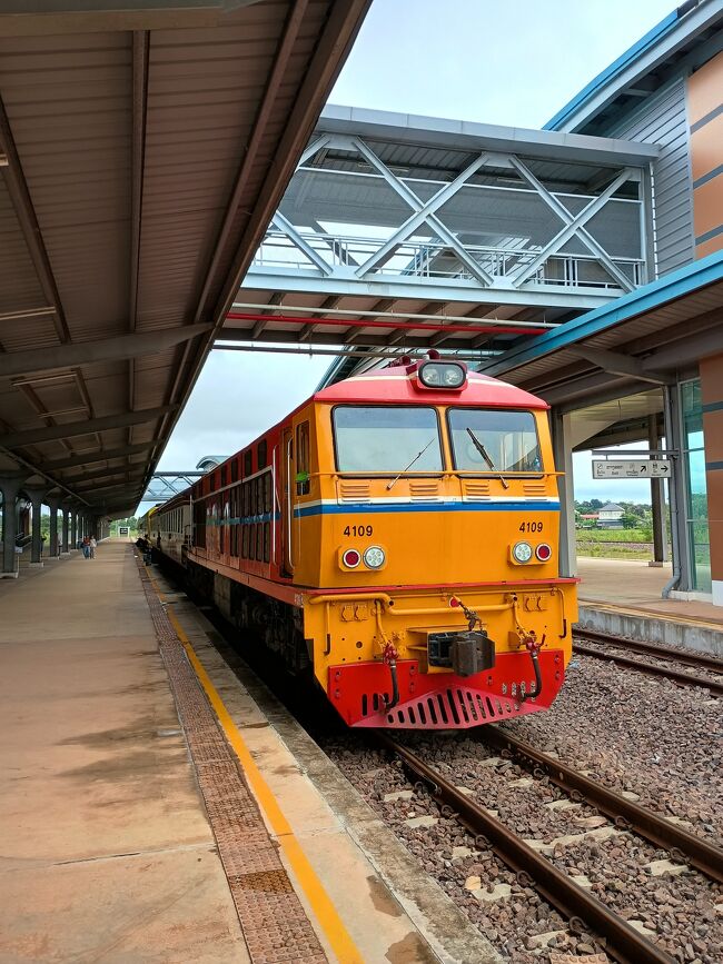 ノンカーイ行の先頭車両