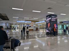 金浦空港に到着
入国はサクッと終了、メトロの9号線と1号線を乗り継いで